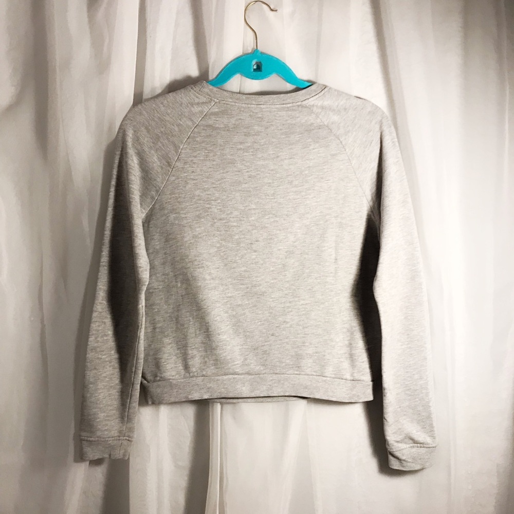 H&M | Ruffle Sweatshirt - Picture 6 of 6